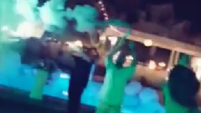 Viral: Άρρωστος Παναθηναϊκός «μετέφερε» το γάμο στη... Λεωφόρο Αλεξάνδρας! (vid)