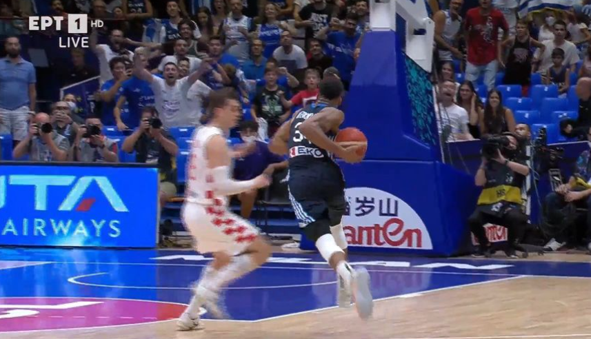 Ο Γιάννης «σφράγισε» τη νίκη με γκολ - φάουλ κόντρα στον Χεζόνια! (vid)