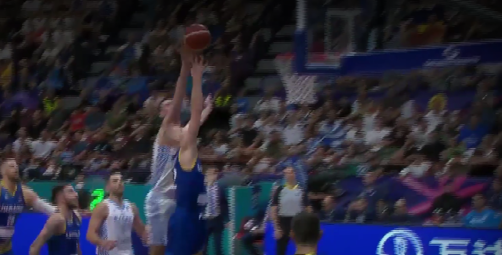 Σούπερ τάπα από Παπαγιάννη με Ουκρανία (vid)