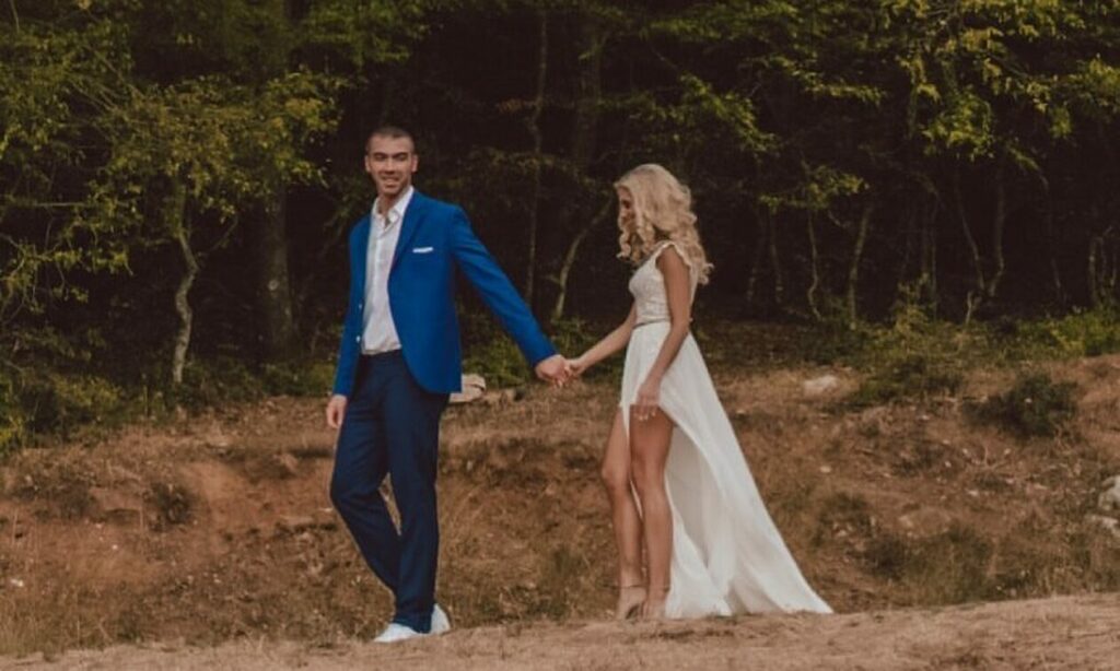 Σύζυγος Αλέξανδρου Νικολαΐδη: «Σ' αγαπώ, μ' ακούς»