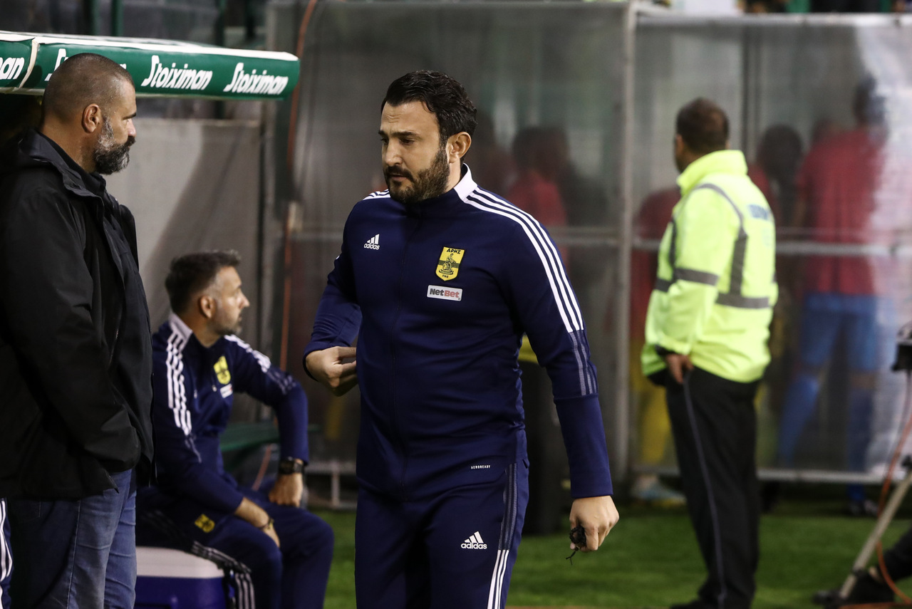 «Άκυρο» Καρυπίδη σε Μαρινάκη για φιλικό!