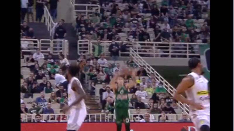 Ο Καλαϊτζάκης έβαλε το καλάθι της χρονιάς - Άφωνοι στο ΟΑΚΑ! (vid)