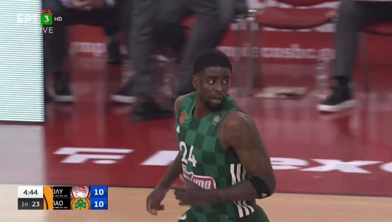 Εκπληκτικό ξεκίνημα από τον Μπέικον στο ΣΕΦ (vid)