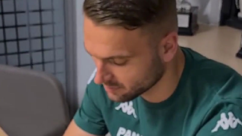 Σένκεφελντ: Μήνυμα στα ελληνικά μετά την ανανέωση!