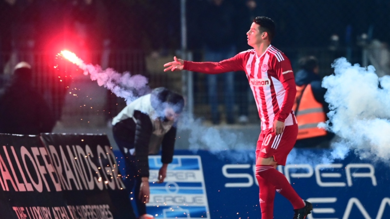 ΕΚΤΑΚΤΟ - Διακοπή στο «ΠΑΣ - Ολυμπιακός», στα αποδυτήρια ο Κουμπαράκης!