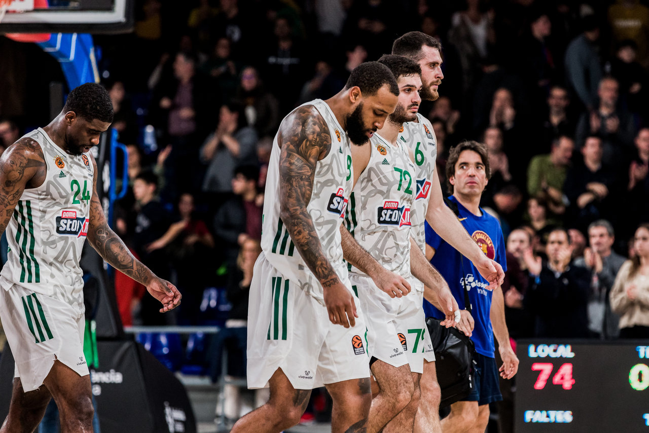 Ενα τρίποντο να έμπαινε ή αν ήταν μέσα ο Λιθουανός...