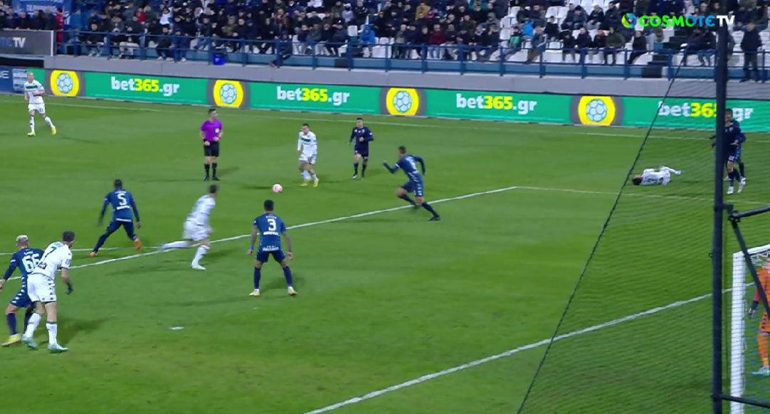 «Άρρωστη» κάθετη πάσα του Μπερνάρ, μεγάλη ευκαιρία ο Τσέριν (vid)