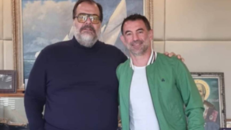 Συναντήθηκε με τον Πατέρα ο Καραγκούνης! - Τα τριφύλλια του «Τυπάρα» (pic)