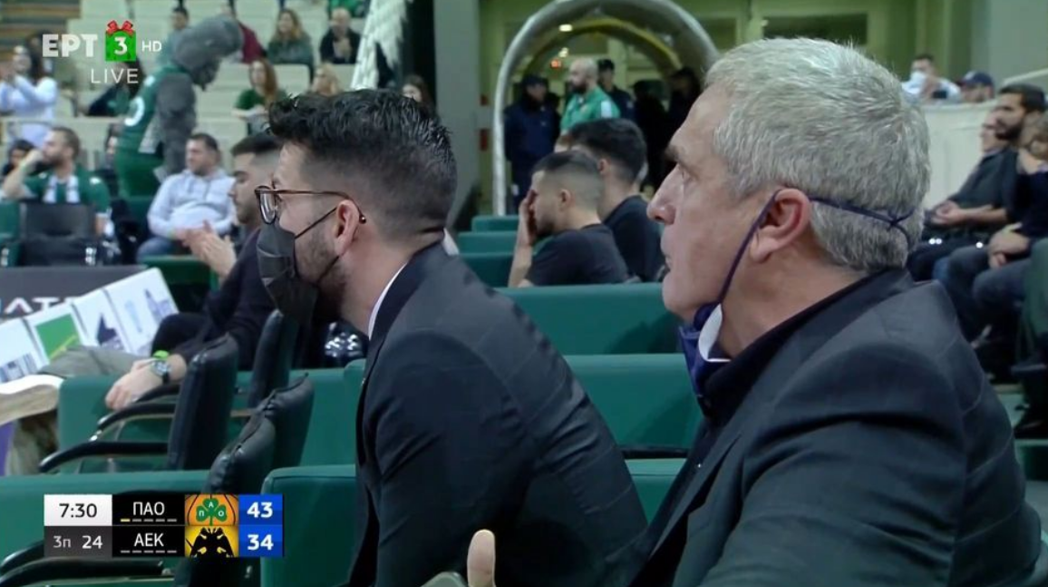 «Ηφαίστειο» ο Πεδουλάκης, έβαλε τις φωνές στις αρχές του β' ημιχρόνου (vid)