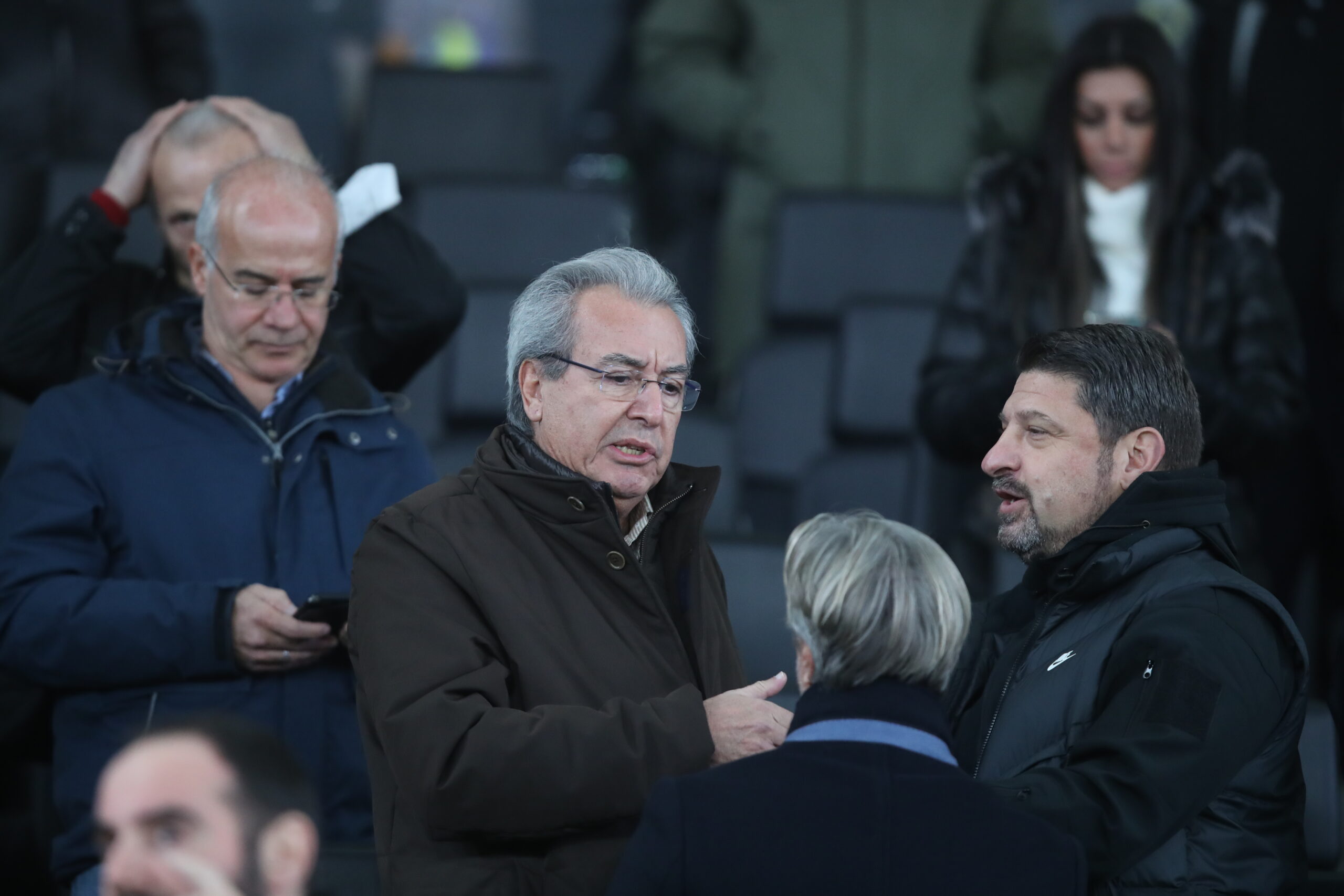 Μαζί με τον Αντώνη Ρέμο ο Δημήτρης Μελισσανίδης πριν τη σέντρα στο ντέρμπι!