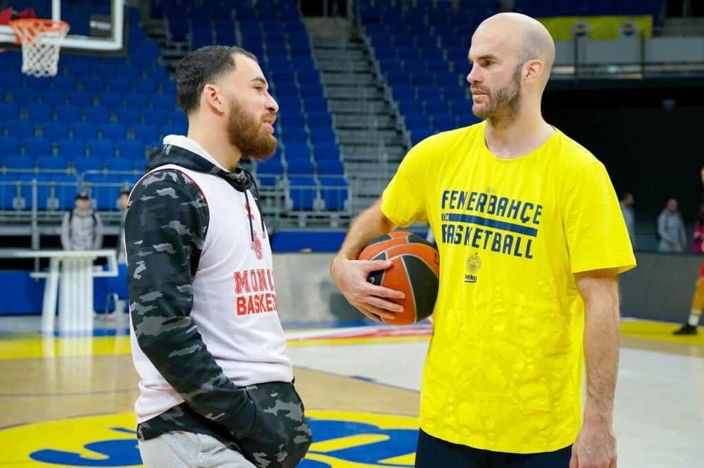 Συναντήθηκαν οι Καλάθης- Τζέιμς στο Πριγκιπάτο!