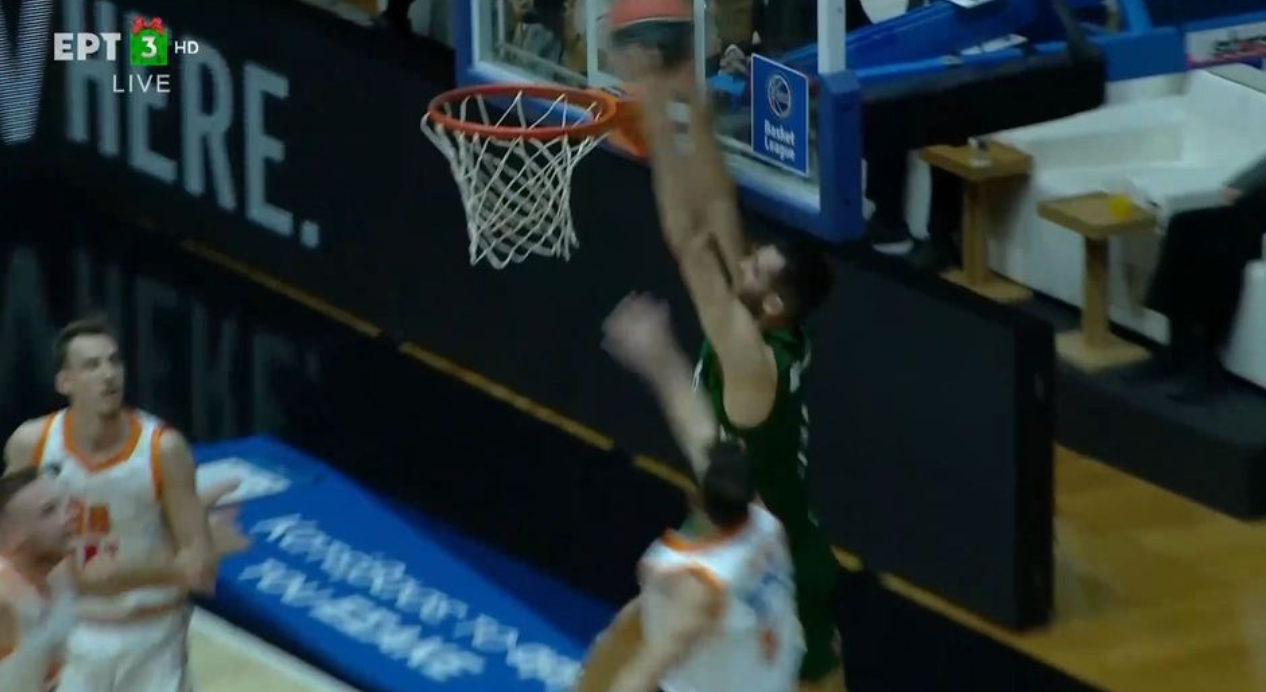 Τρομακτικό κάρφωμα Παπαγιάννη από ασίστ Καλαϊτζάκη! (vid)