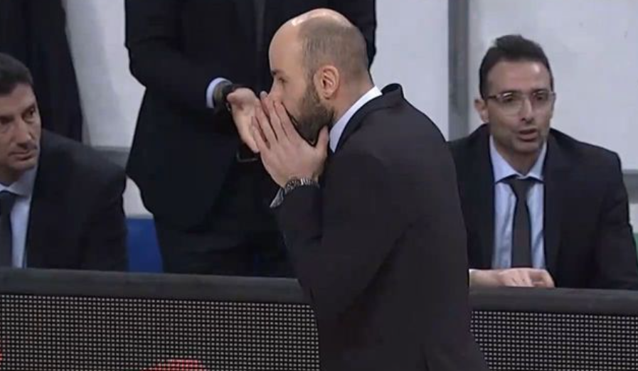 Διαμαρτυρία για τη διαιτησία ο Σπανούλης, τιμωρήθηκε με τεχνική ποινή (vid)