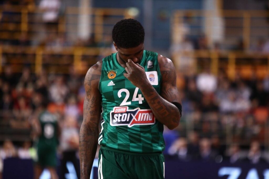 Παναθηναϊκός: Ο Μπέικον είχε στον ημιτελικό 1/12 σουτ