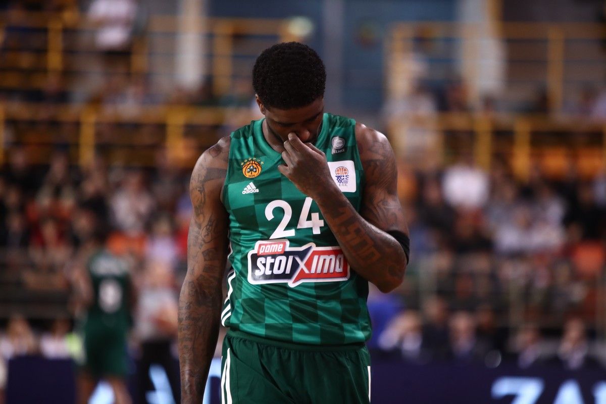 Παναθηναϊκός: Ο Μπέικον είχε στον ημιτελικό 1/12 σουτ