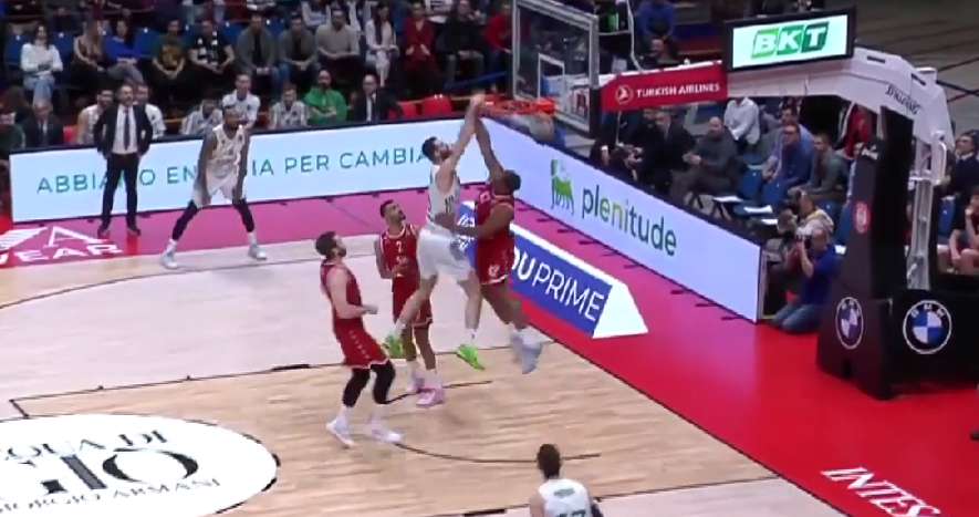 «Πέταξε» πάνω από τον Χάινς ο Παπαγιάννης! (vid)