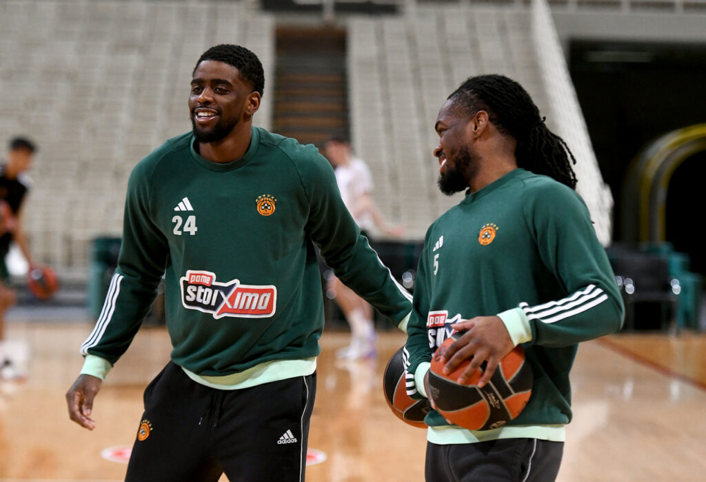 Στηρίζουν την Εθνική Ελλάδος οι Λι και Μπέικον!