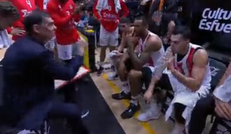 Έσπασε το πινακάκι του ο Μπαρτζώκας: «Κάθε γ@μημένη φορά...!» (vid)