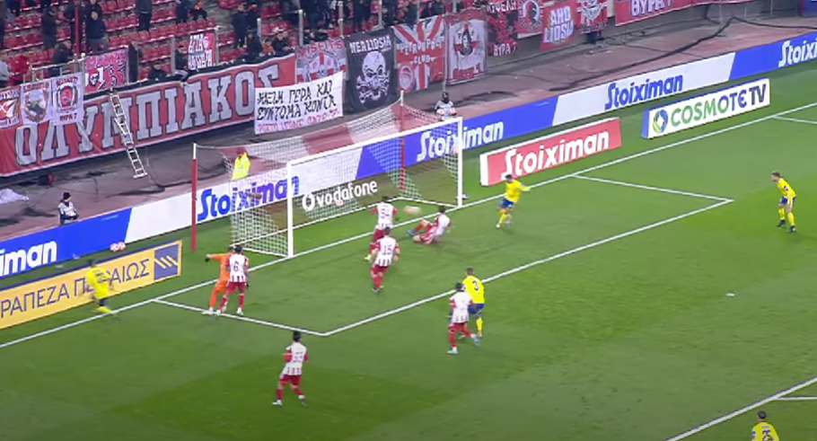 «Χτίζει» παράδοση κόντρα στον Ολυμπιακό ο Καρέλης! (vid)