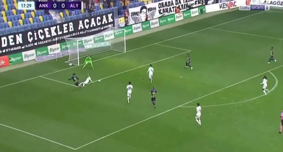 Ασίστ ο Ζαχίντ και... γκολ (vid)