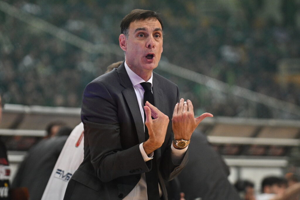 Καταγγελία: Ο Μπαρτζώκας έβρισε φίλαθλο του Παναθηναϊκού!