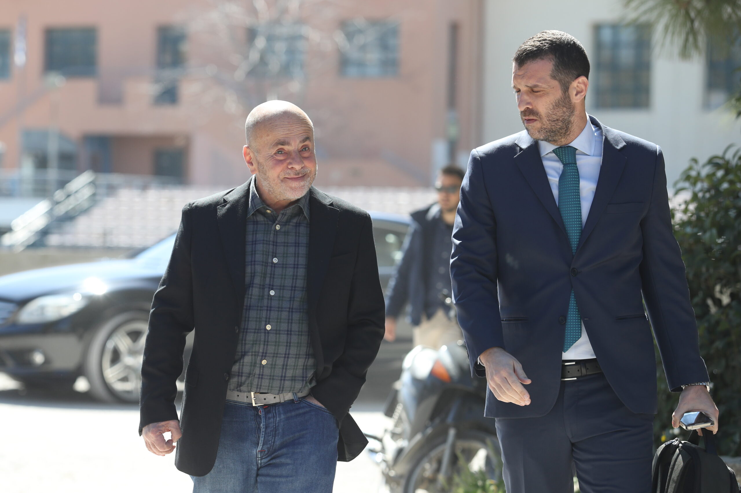 Εφτασε στην ΕΠΟ ο Αλαφούζος - Οι πρώτες εικόνες από τη συνάντηση των 4