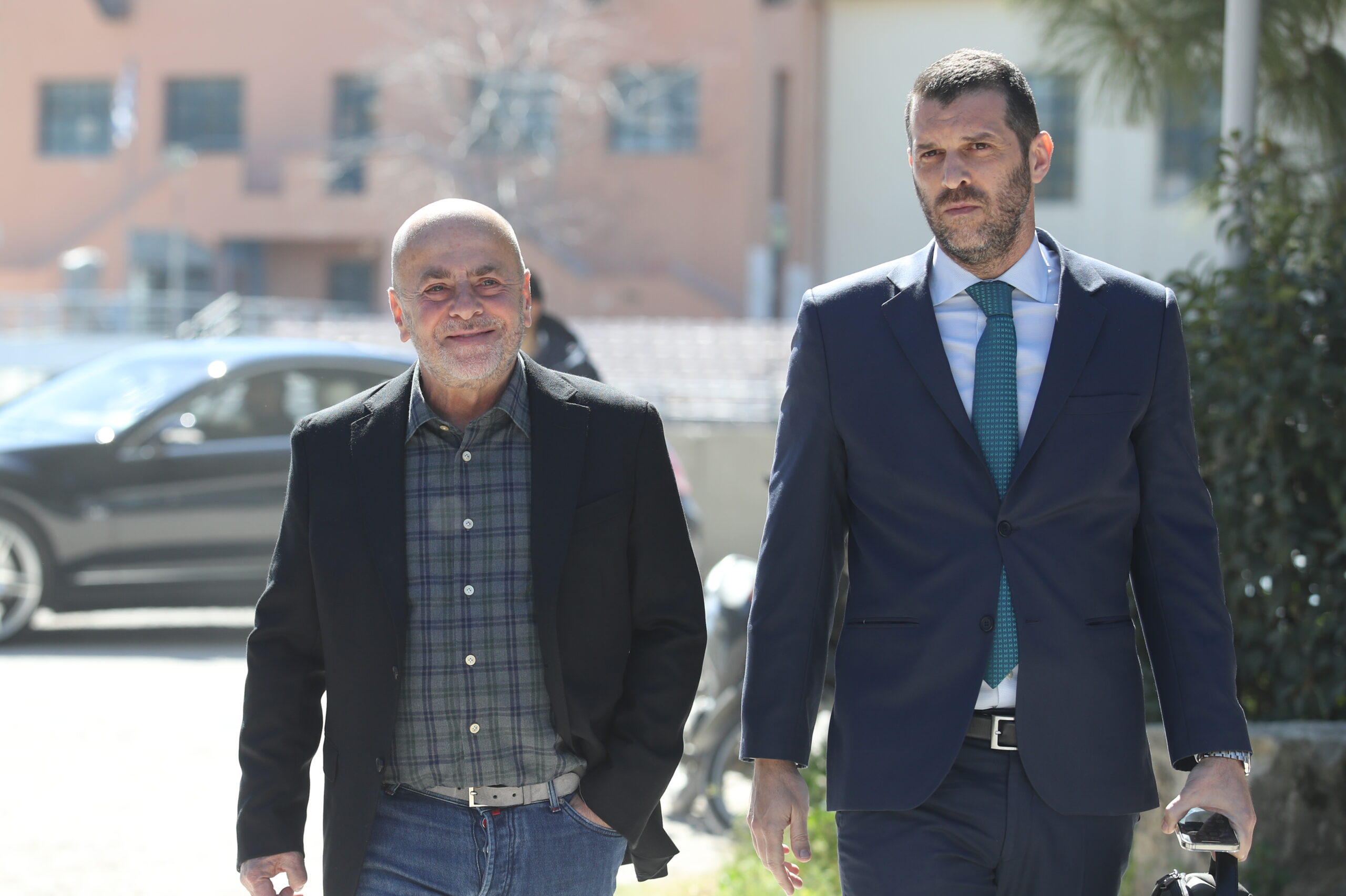 Εφτασε στην ΕΠΟ ο Αλαφούζος - Οι πρώτες εικόνες από τη συνάντηση των 4