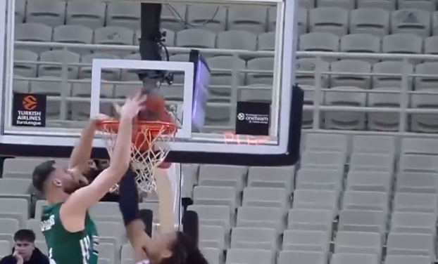 Ο Λι σερβίρει, ο Παπαγιάννης καρφώνει! (vid)