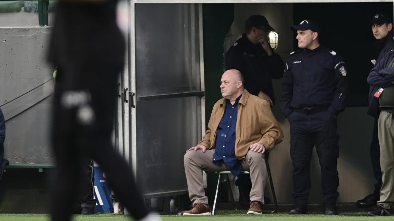 Αυτά δεν γίνονται: Η... ειδική θέση που βλέπει το ματς ο Μπέος στη Λεωφόρο!