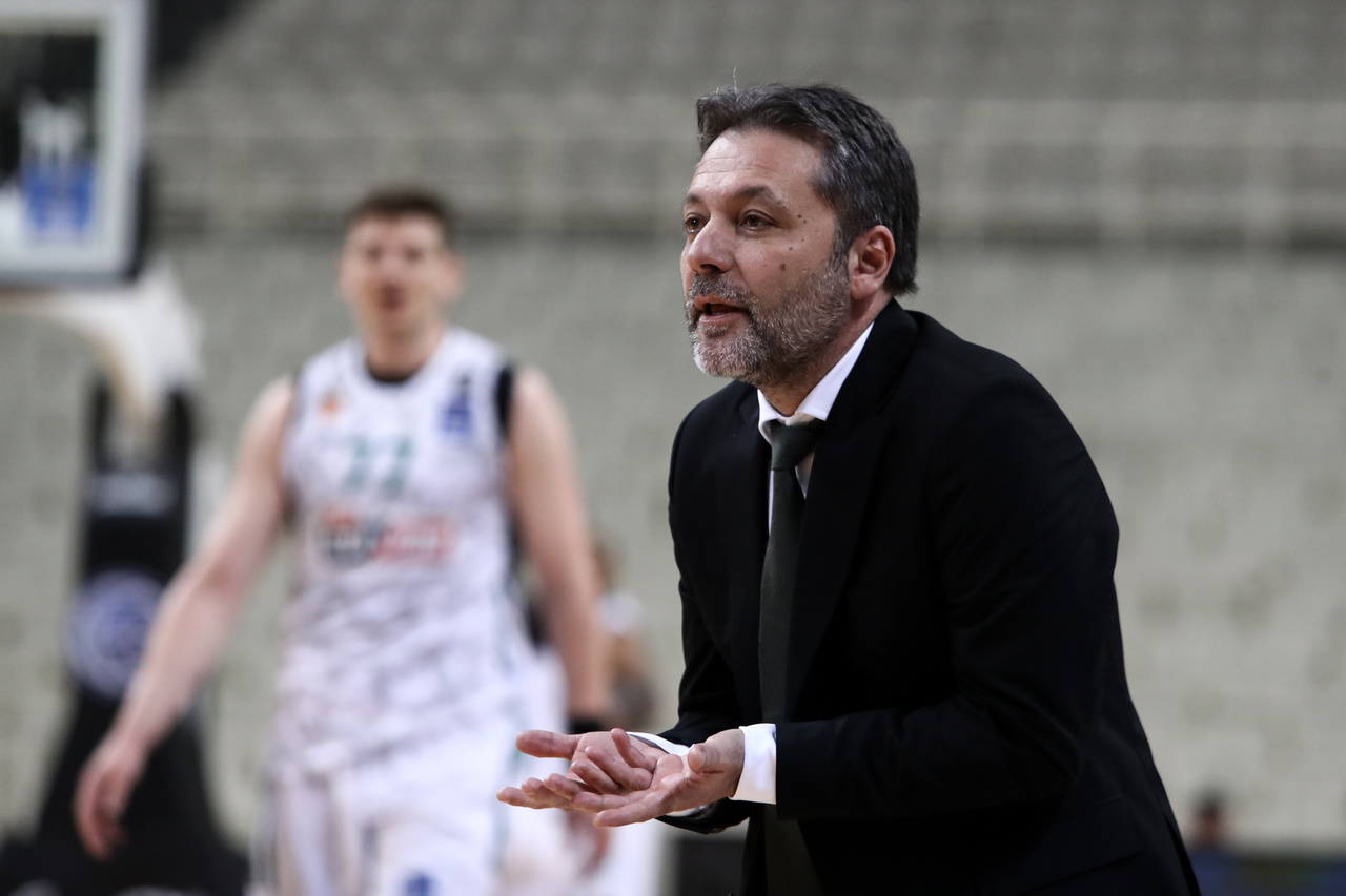 Σερέλης: «Έτσι θα επιλέξω την εξάδα» - Η ατάκα για Πονίτκα και λάθη στο ρόστερ