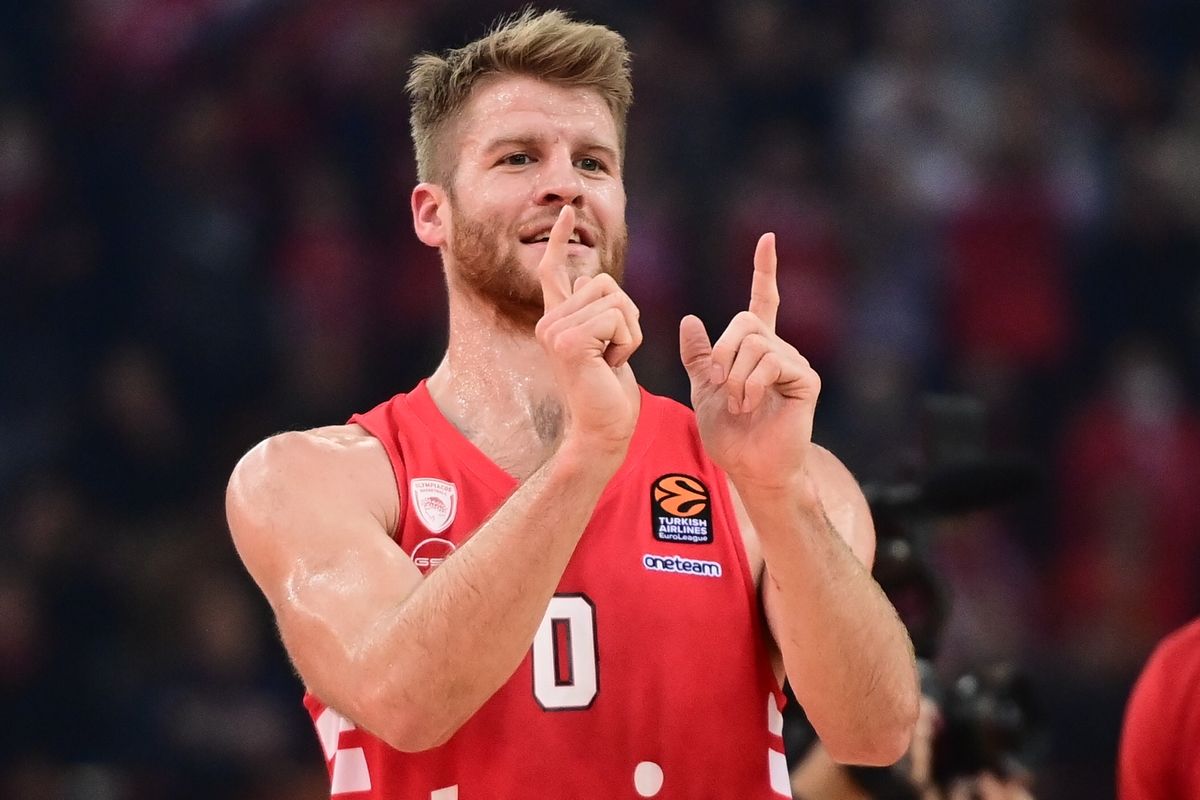 Επίσημα Έλληνας ο Γουόκαπ