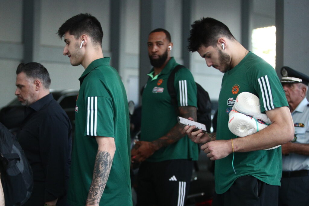 Επίθεση στην αποστολή του Παναθηναϊκού στο ΣΕΦ!