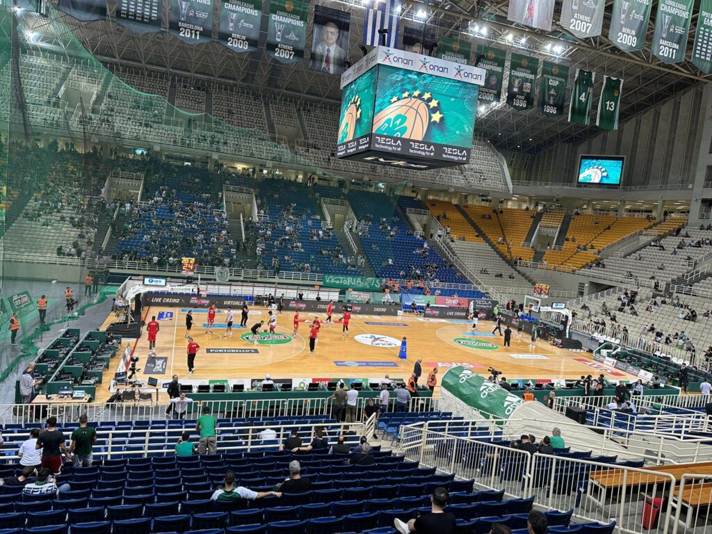 «Ζεσταίνονται» οι παίκτες του Παναθηναϊκού - Αποθεώθηκε ο Παππάς (vid)