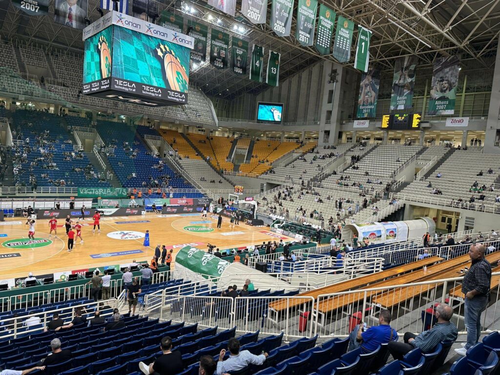 «Ζεσταίνονται» οι παίκτες του Παναθηναϊκού - Αποθεώθηκε ο Παππάς (vid)