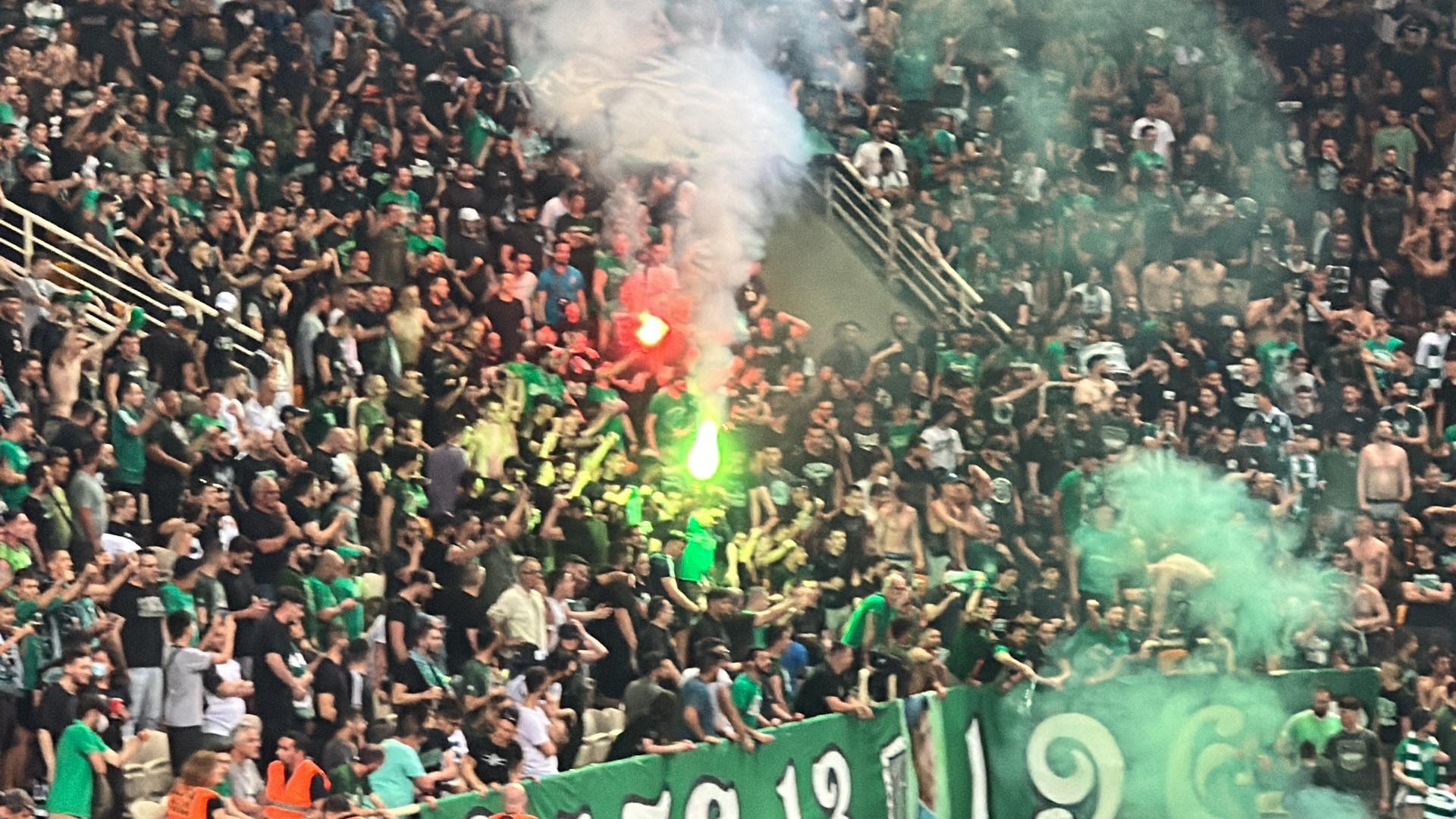 Κουνήθηκε το… ΟΑΚΑ - Άγριες αποδοκιμασίες σε Ολυμπιακό! (vid)