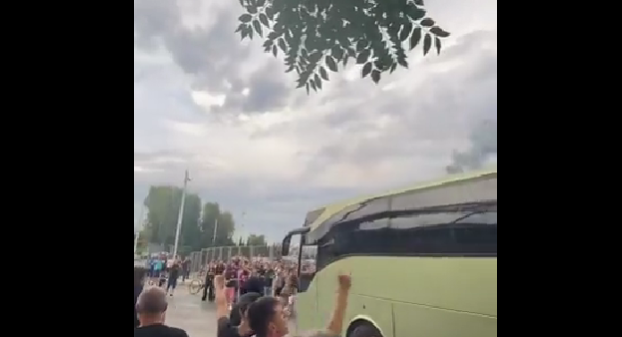 Βίντεο: Έφυγε για ΣΕΦ ο Παναθηναϊκός - «Στο Φάληρο ερχόμαστε...» (vid)