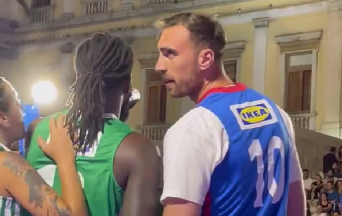 Βίντεο: Κουβέντιασαν Λεσόρ - Μιλουτίνοφ με φόντο τη νέα αγωνιστική περίοδο (vid)