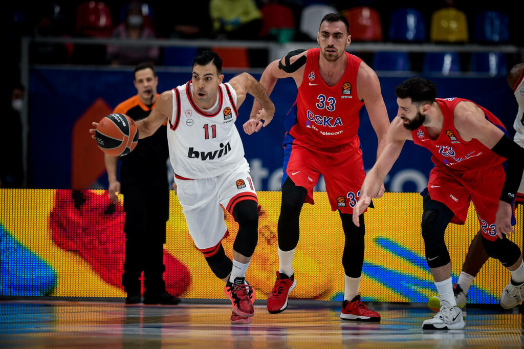 Σπόντα Μιλουτίνοφ σε Σλούκα: «Πήρε την απόφαση του και θα πορευτεί με αυτή» - Τι είπε για Παναθηναϊκό