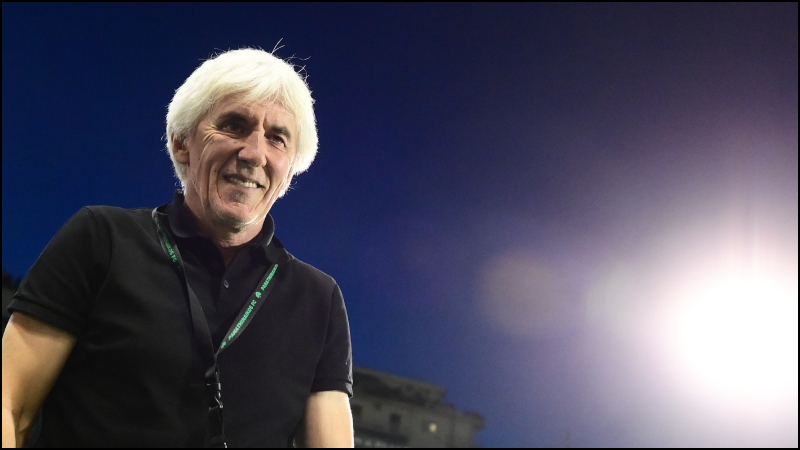 Μα... ο Γιοβάνοβιτς δεν στηρίζει τους Έλληνες ποδοσφαιριστές!