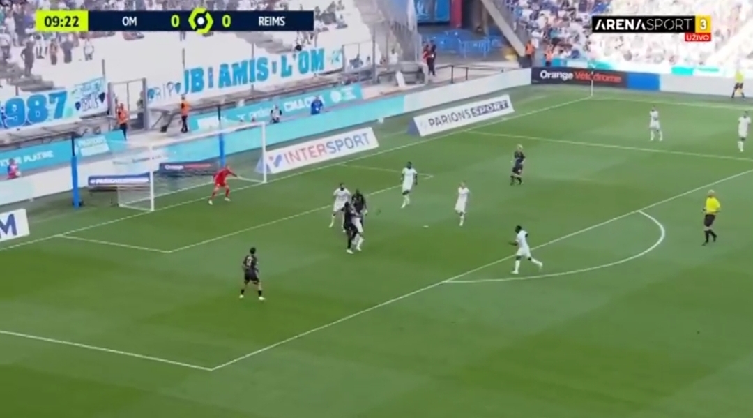 Γκολ και σοκ για τη Μαρσέιγ με τη… σέντρα! (vid)