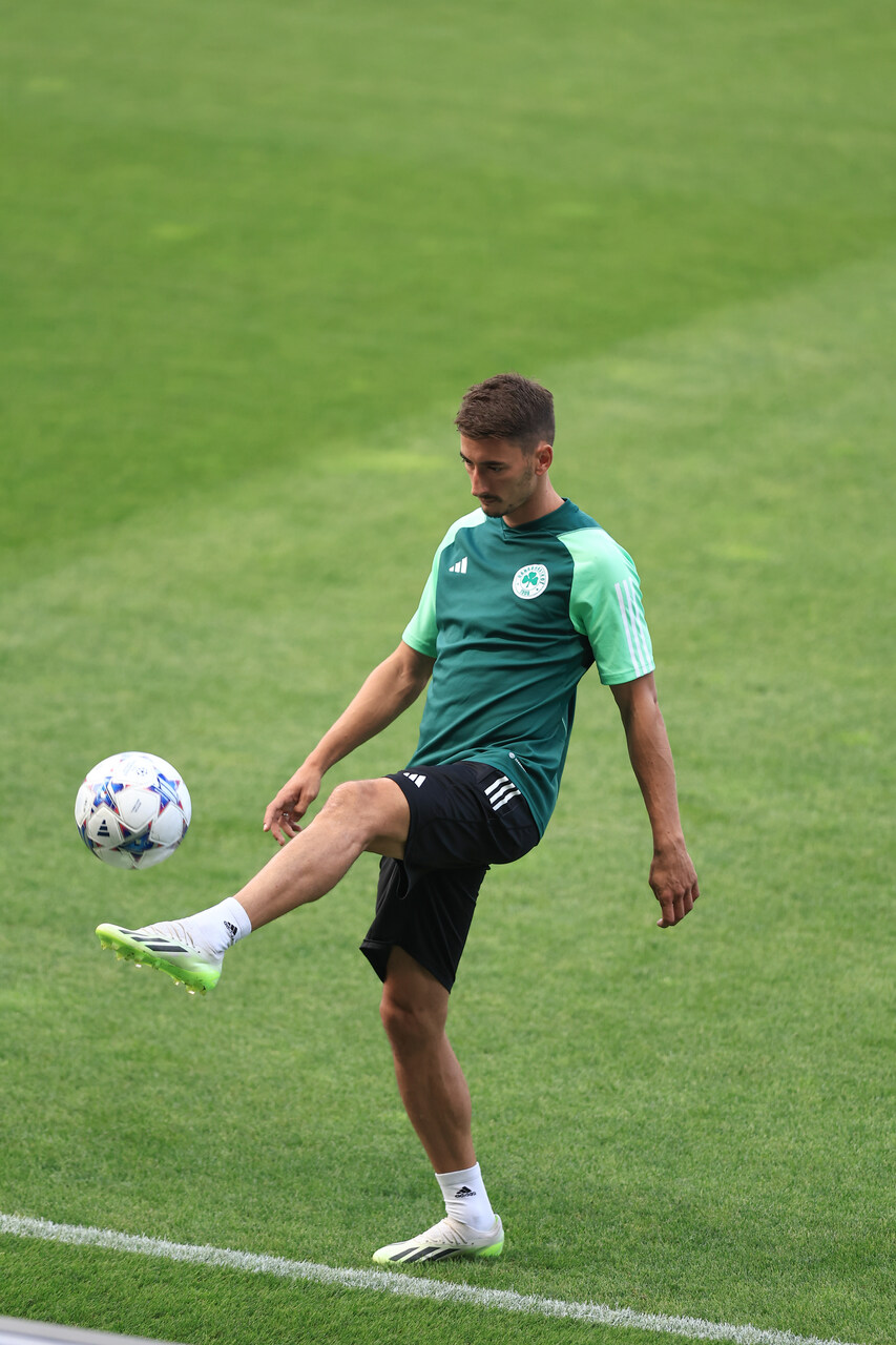 Παναθηναϊκός: Η ομιλία Γιοβάνοβιτς πριν τη Μπράγκα και η τελευταία προπόνηση (pics) Παναθηναϊκός: Η ομιλία Γιοβάνοβιτς πριν τη Μπράγκα και η τελευταία προπόνηση (pics)