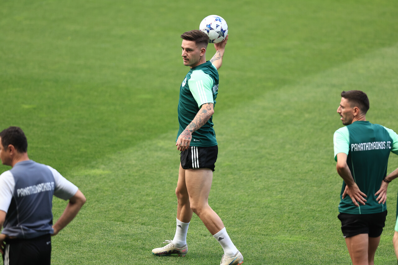 Παναθηναϊκός: Η ομιλία Γιοβάνοβιτς πριν τη Μπράγκα και η τελευταία προπόνηση (pics) Παναθηναϊκός: Η ομιλία Γιοβάνοβιτς πριν τη Μπράγκα και η τελευταία προπόνηση (pics)
