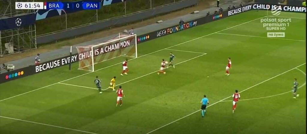 Viral μέχρι και στο Reddit - Τον γύρο του κόσμου κάνει η ευκαιρία που έχασε ο Σπόραρ