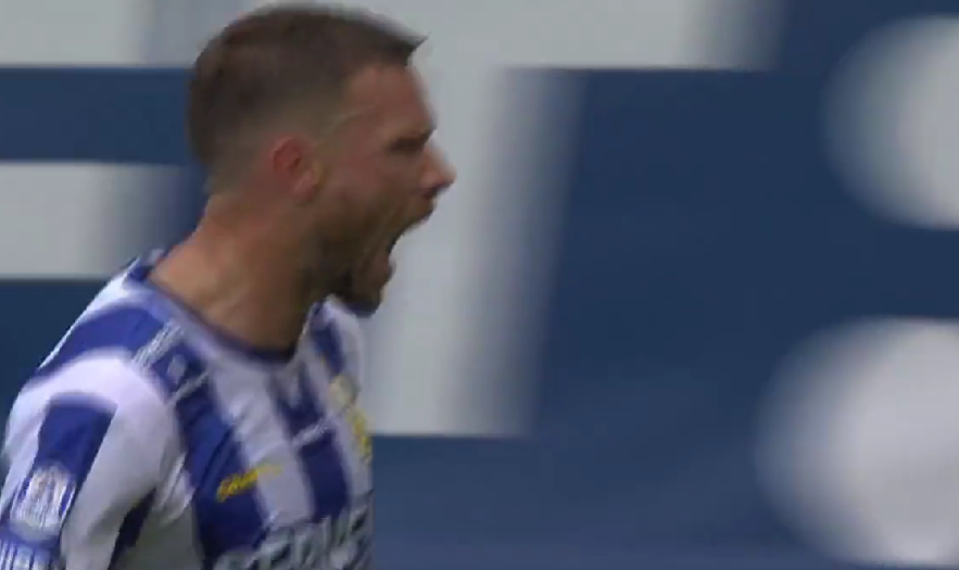 Σε μεγάλη φόρμα ο Μάρκους Μπεργκ, γκολ και ασίστ κόντρα στη Χάκεν! (vid)