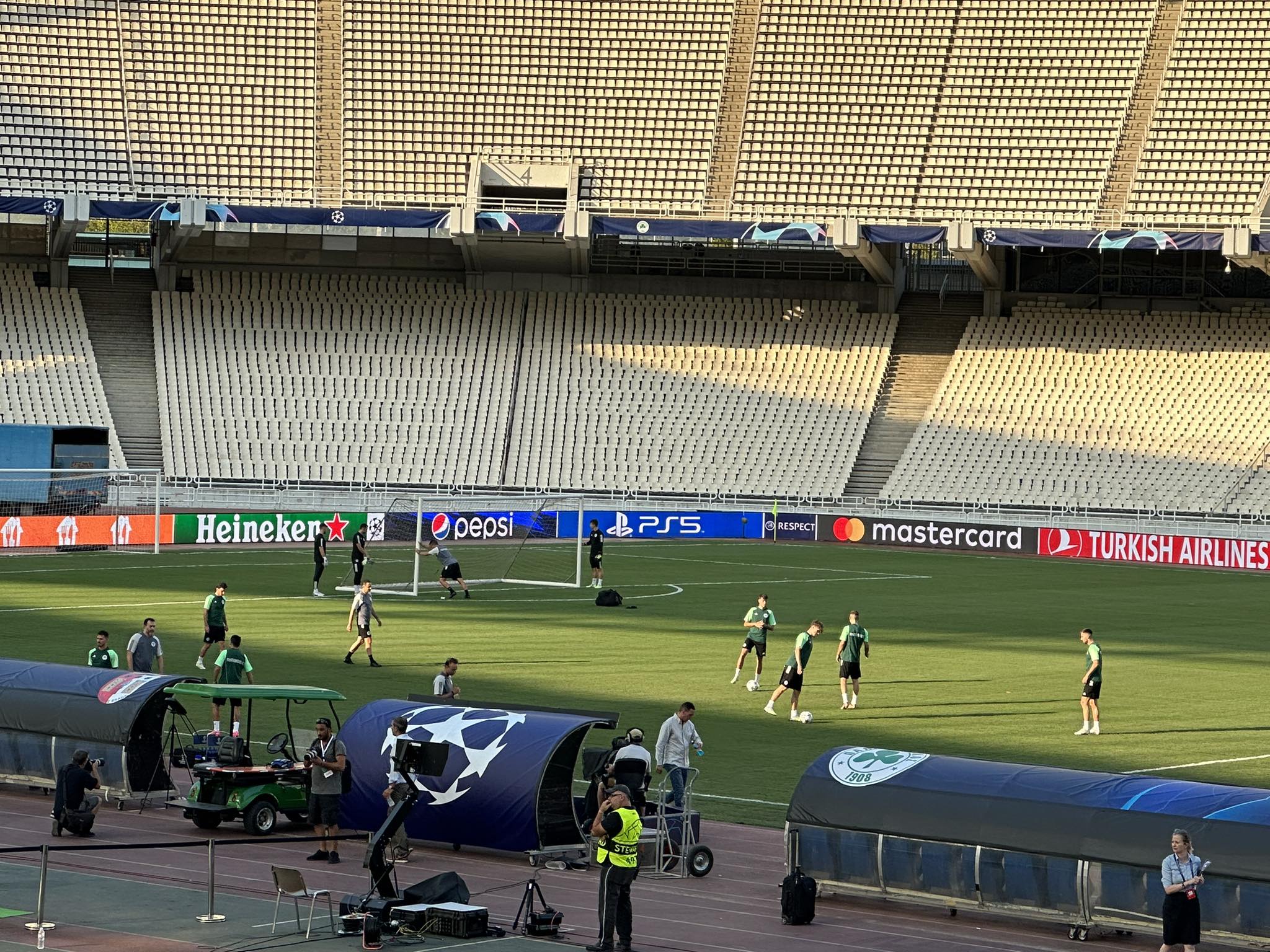 Φόρεσε τα ευρωπαϊκά του το ΟΑΚΑ - Φωτογραφίες και βίντεο από την προπόνηση