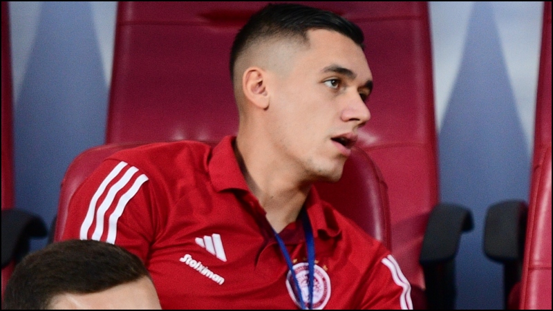 Με Χέσε και όχι Αλεξανδρόπουλο η ενδεκάδα του Ολυμπιακού!