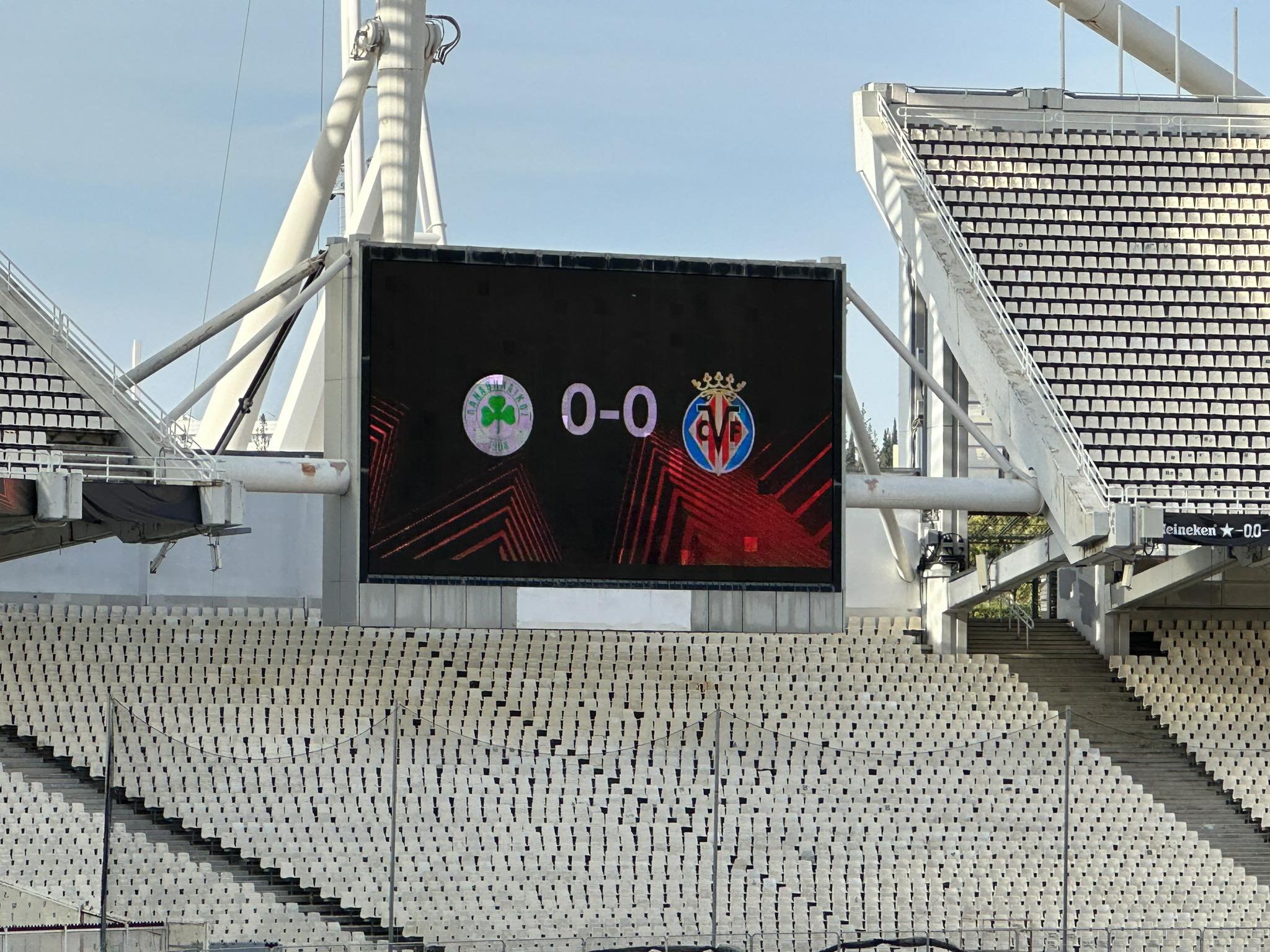 Εικόνες και βίντεο: Το ΟΑΚΑ ντύθηκε αλά Europa League - Η προπόνηση