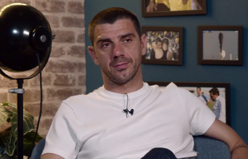 Κατσουράνης: «Για μένα είναι πέναλτι στον Ποντένσε, εγώ αυτό βλέπω!» (vid)