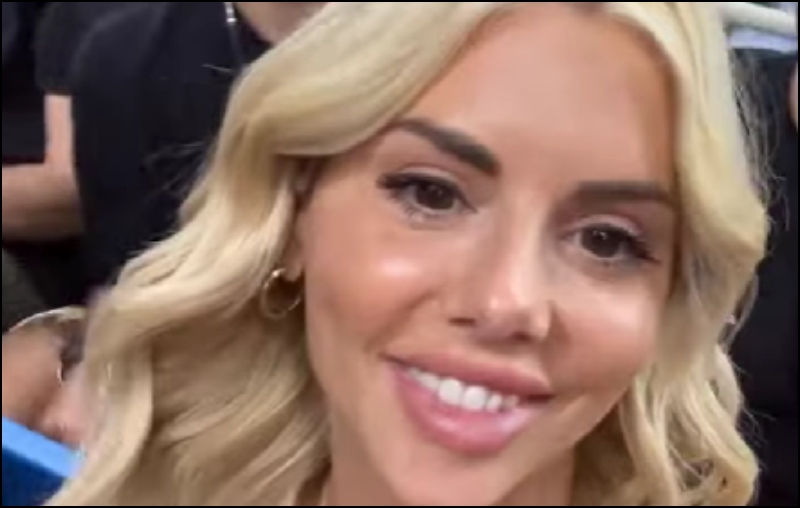 Βίντεο: Η σύντροφος του Σλούκα απολαμβάνει «πράσινο» σύνθημα κατά της ΑΕΚ (vid)