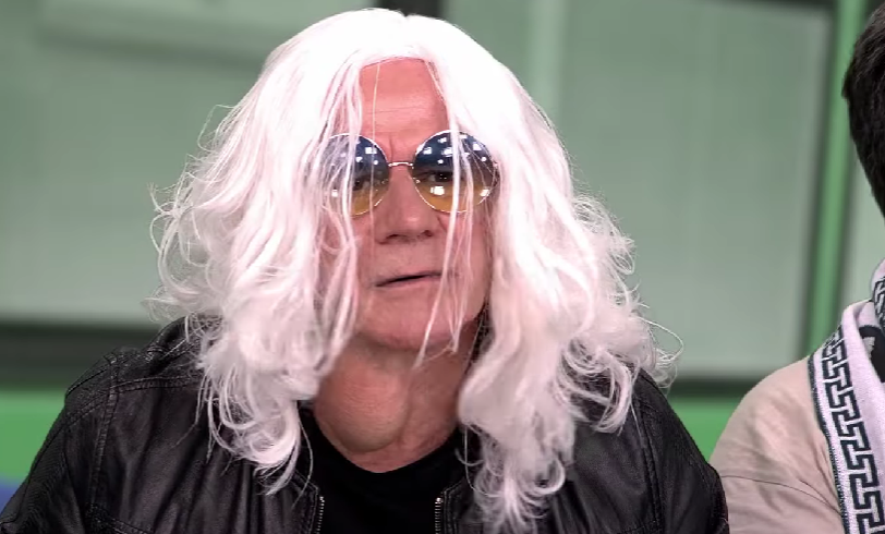 Υπερασπίστηκε τον Σπόραρ ο... Καρβέλας - Η ατάκα - έπος για τα προφυλακτικά! (vid)